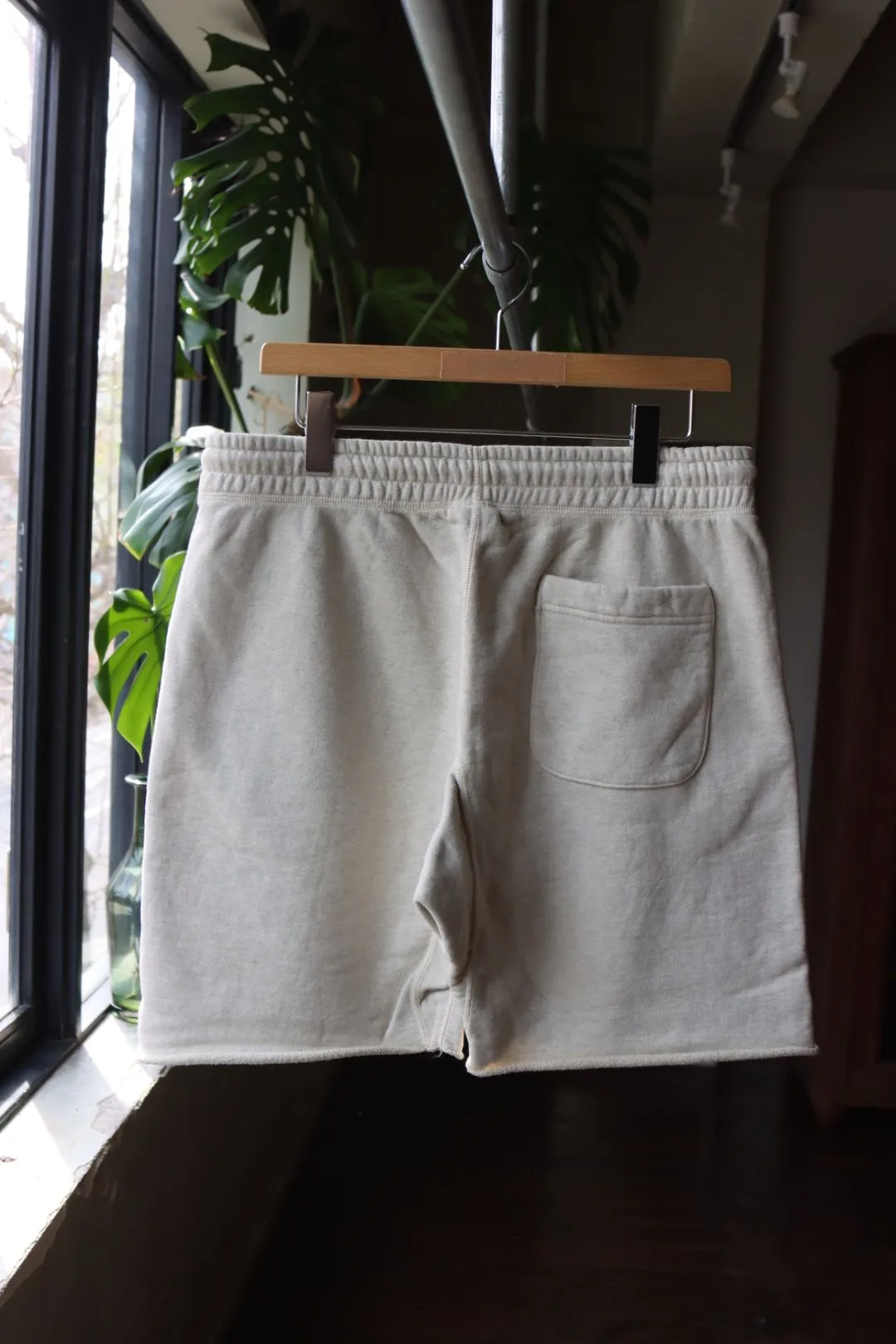 SAINT Mxxxxxx 'SAINT' SWEAT SHORTS/GRY/BLK embroidered SAINT LOGO basic shorts, distressed gray/washed black S-XL, four needles and six threads throughout, produced by a major domestic factory, imported Tajima machine embroidery, washed and distressed, original version